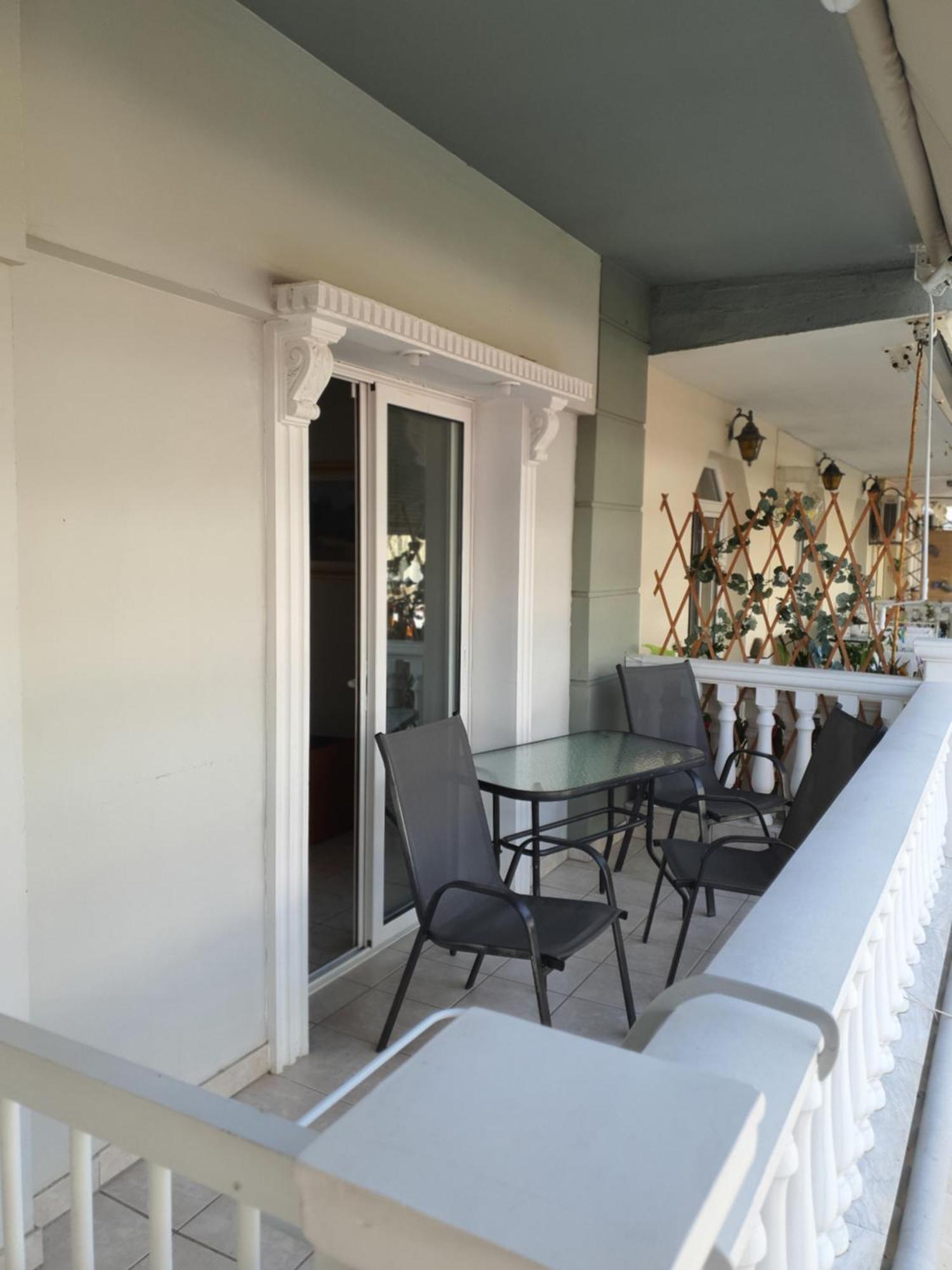Paralía Villa Odyssia מראה חיצוני תמונה